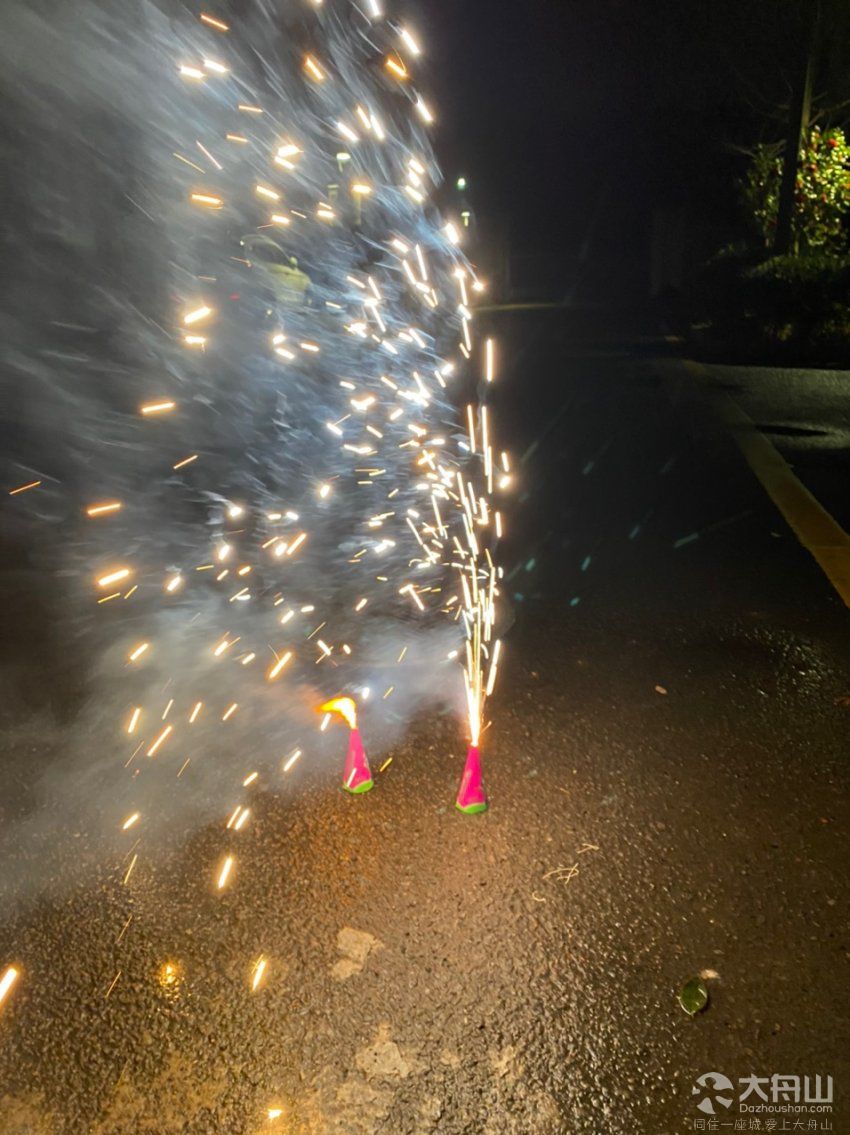 新年快乐～放烟花啦